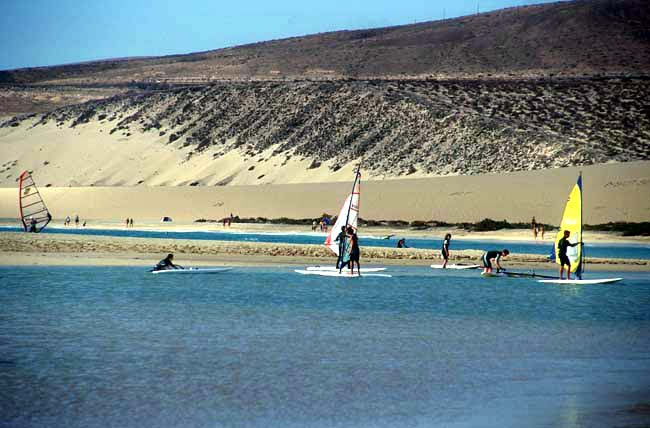Windsurfen an der Playa de Sotavento