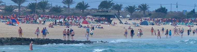 Sandstrand bei Corralejo im Norden der Insel